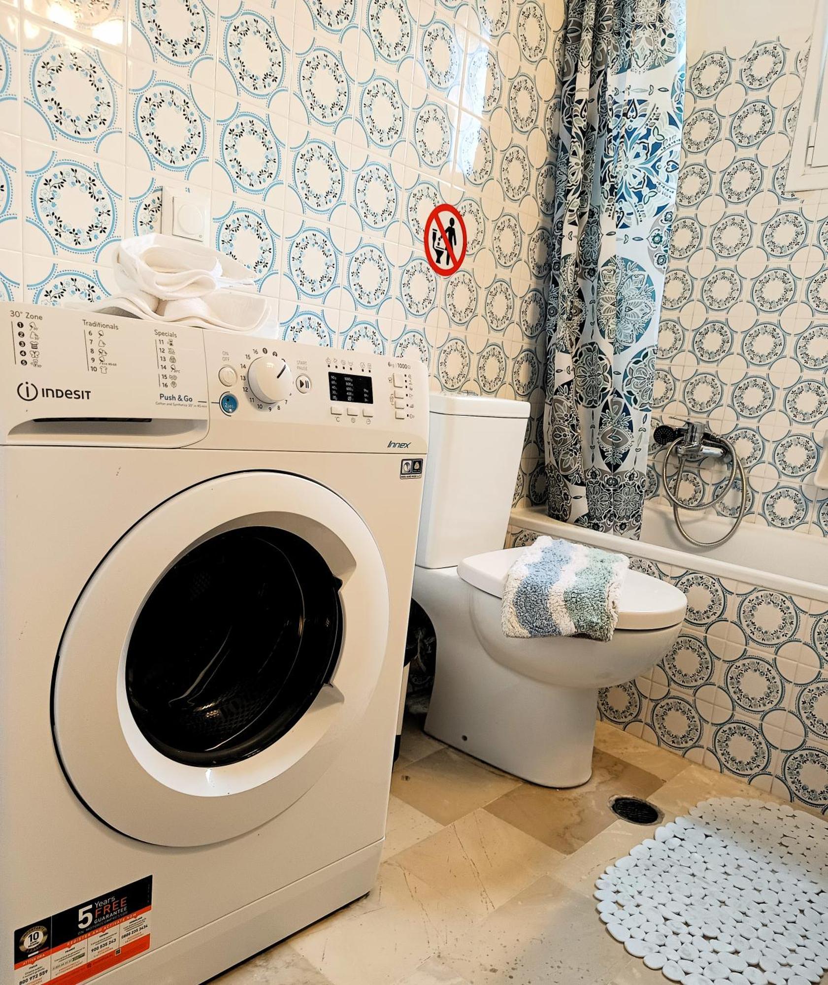 Siora Angie Apartment *
